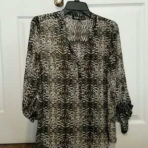 A.N.A Women's long sleeve animal print top